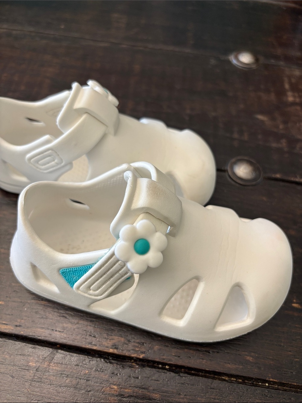 Ten Little Kids' Cream Water-Friendly Sandals - Picture 7 of 11